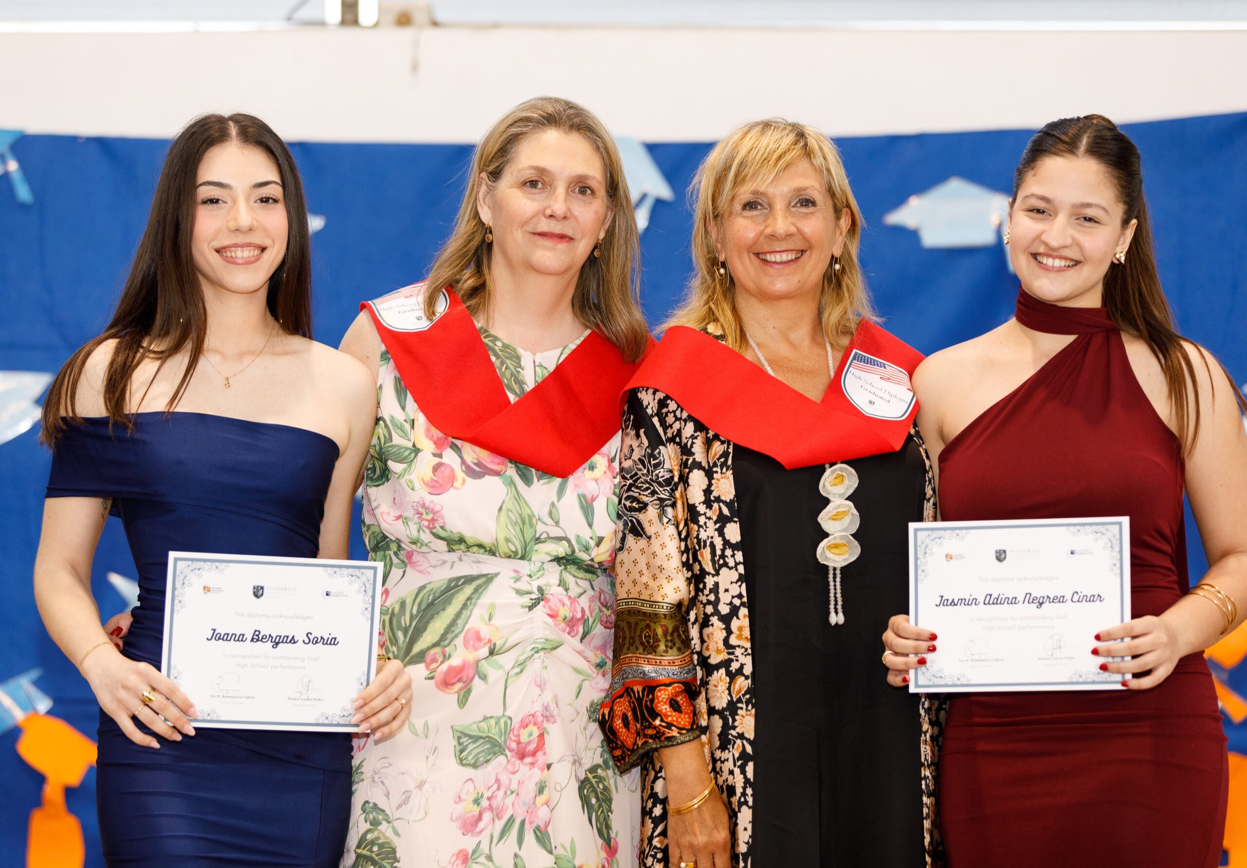 Graduación de dos alumnas del Diploma Dual en el Col·legi Santa Magdalena  Sofía de Palma - Academica News